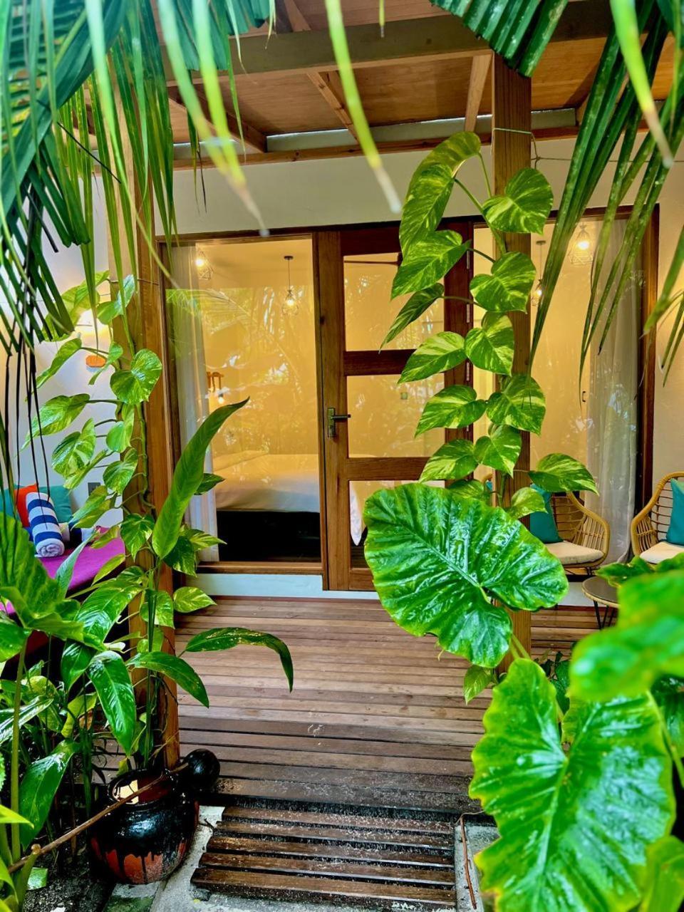 Seaside Dhigurah Hotel Digura Kültér fotó