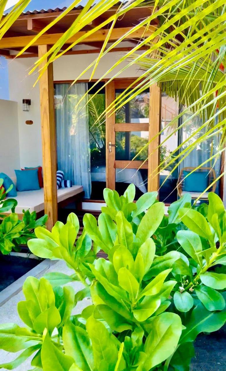 Seaside Dhigurah Hotel Digura Kültér fotó